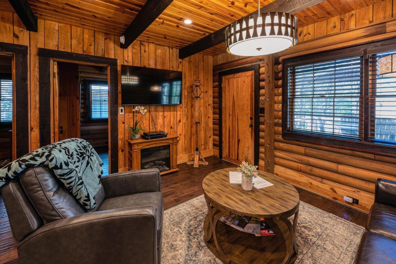 Staynantahala - Smoky Mountain Cabins And Luxury Yurts Aquone Eksteriør billede