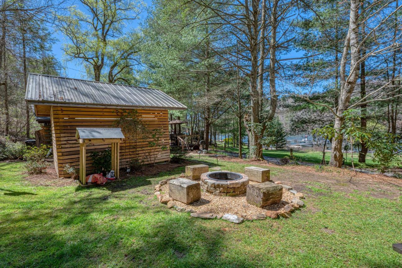 Staynantahala - Smoky Mountain Cabins And Luxury Yurts Aquone Eksteriør billede