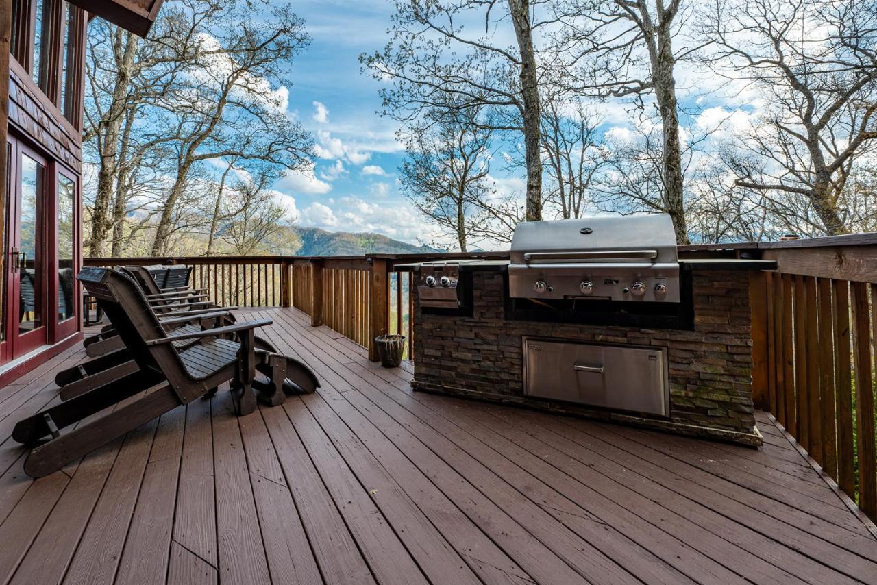 Staynantahala - Smoky Mountain Cabins And Luxury Yurts Aquone Eksteriør billede