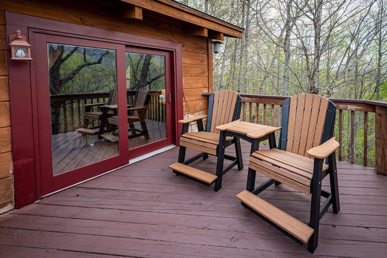 Staynantahala - Smoky Mountain Cabins And Luxury Yurts Aquone Eksteriør billede