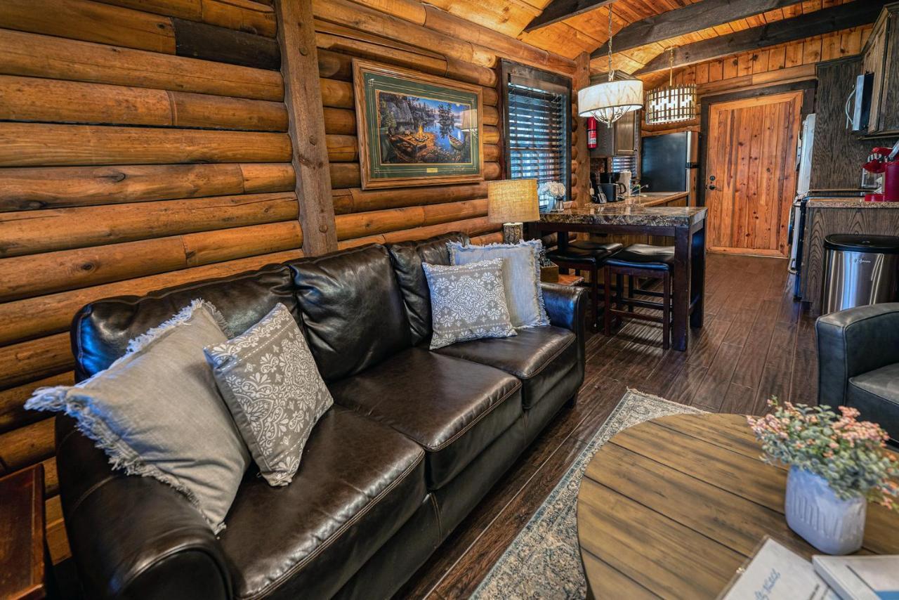 Staynantahala - Smoky Mountain Cabins And Luxury Yurts Aquone Eksteriør billede