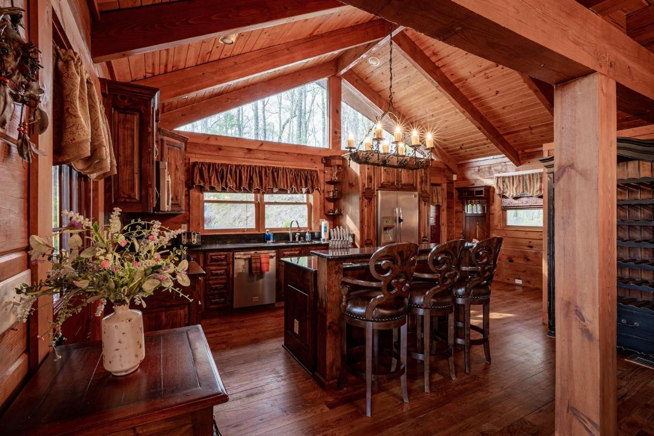 Staynantahala - Smoky Mountain Cabins And Luxury Yurts Aquone Eksteriør billede