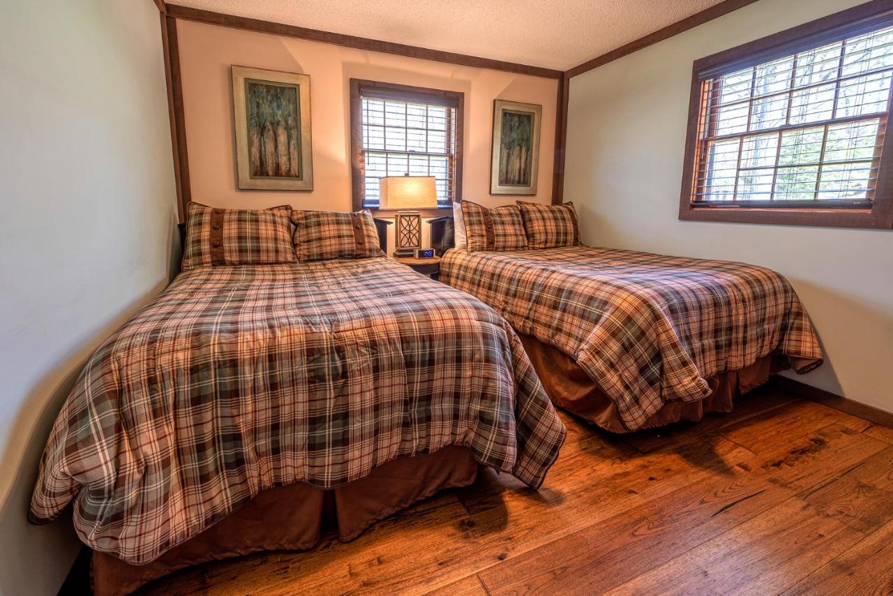Staynantahala - Smoky Mountain Cabins And Luxury Yurts Aquone Eksteriør billede